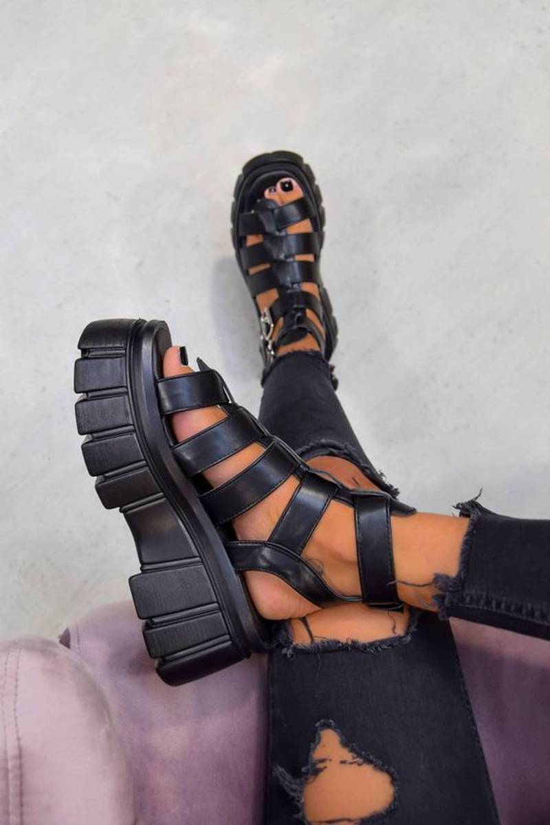 Moda: a sandália que você vai usar e muito nas próximas semanas