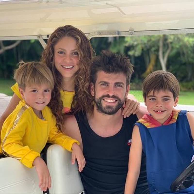 Shakira, Piqué e filhos