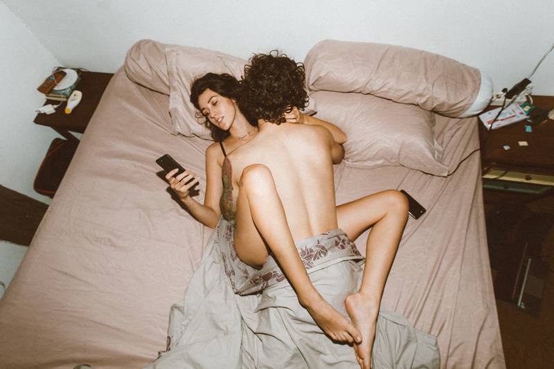 O amor dos millennials: por que eles fazem menos sexo do que outras gerações?