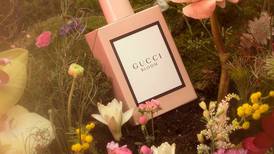 Os perfumes femininos florais que são ideias para as românticas