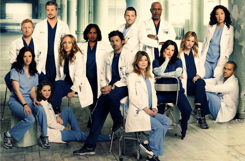 Esta é a foto mais fofa dos bastidores de ‘Grey’s Anatomy’ que você verá hoje; confira