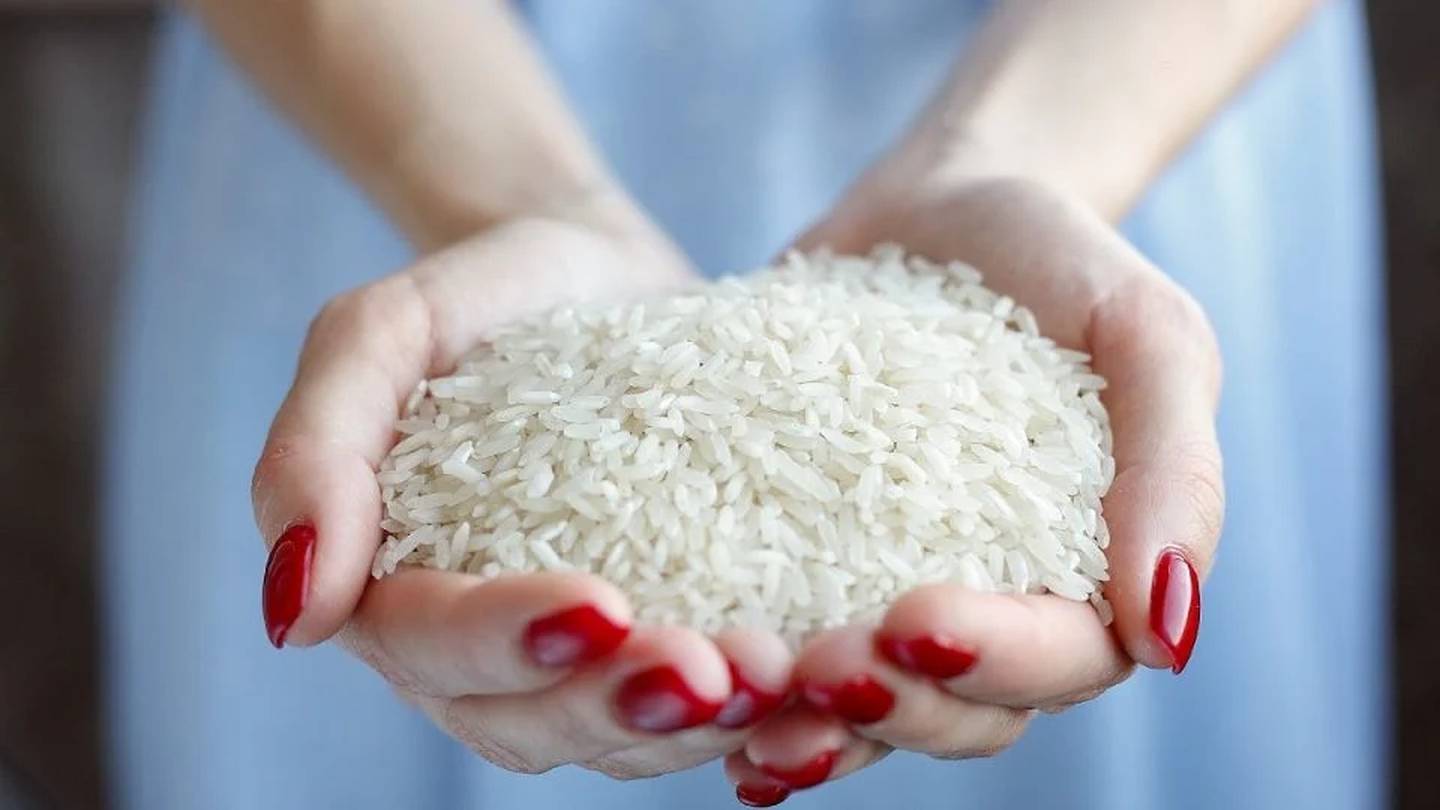 Simpatia do arroz: onde colocar os grãos na sua casa para atrair dinheiro
