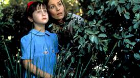 “Matilda”: 5 segredos por trás das filmagens do filme de 1996 que voltou a bombar na Netflix