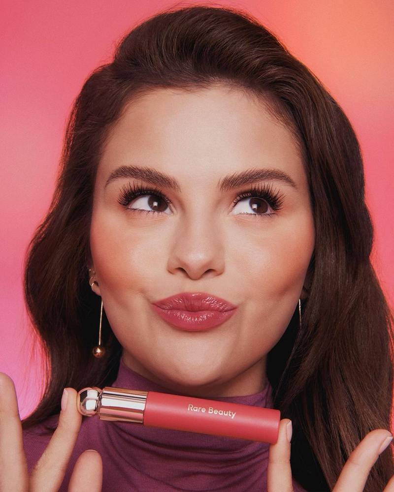 Novo truque de maquiagem de Selena Gomez viraliza no TikTok