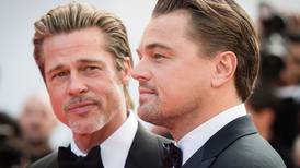 Para você, quem é melhor, Dicaprio ou Brad Pitt? Veja a trajetória dos atores e amigos