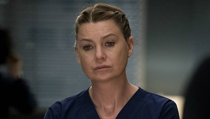Ellen Pompeo responde fã que chamou 17ª temporada de ‘Grey’s Anatomy’ de ‘lixo’; confira o que a protagonista disse