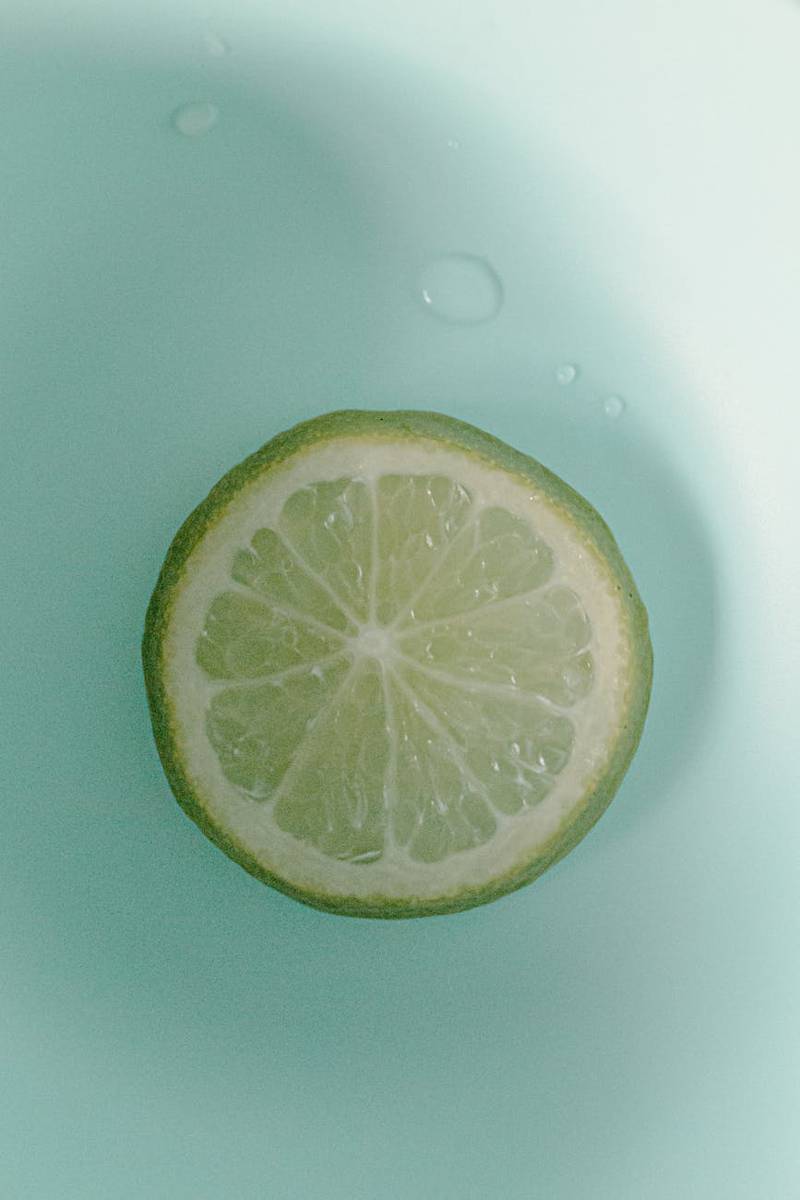 suco de limão com casca