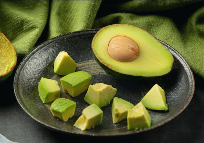 Creme hidratante caseiro com abacate para ter uma pele maravilhosa com 2 ingredientes