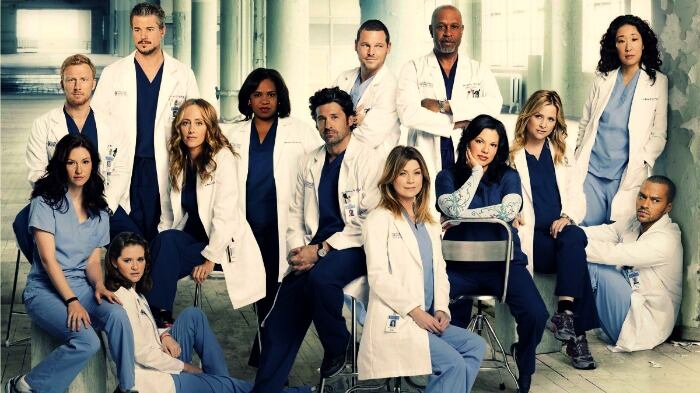 Esta é a foto mais fofa dos bastidores de ‘Grey’s Anatomy’ que você verá hoje; confira