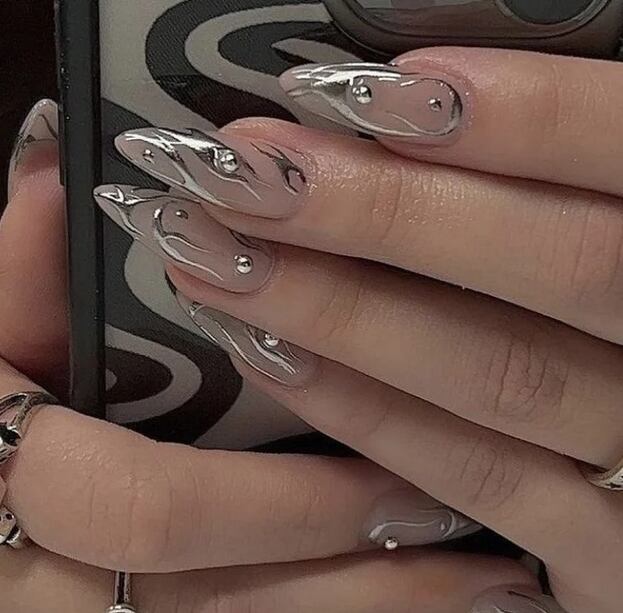 unhas metalizadas