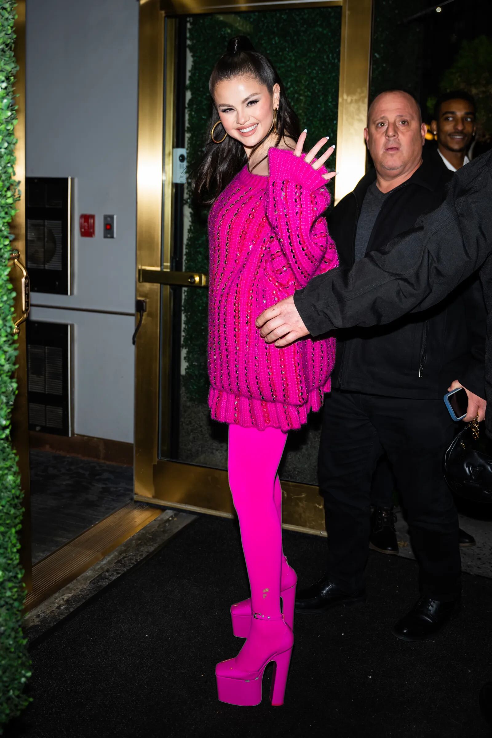 Os penteados do fim de semana de Selena Gomez para copiarmos