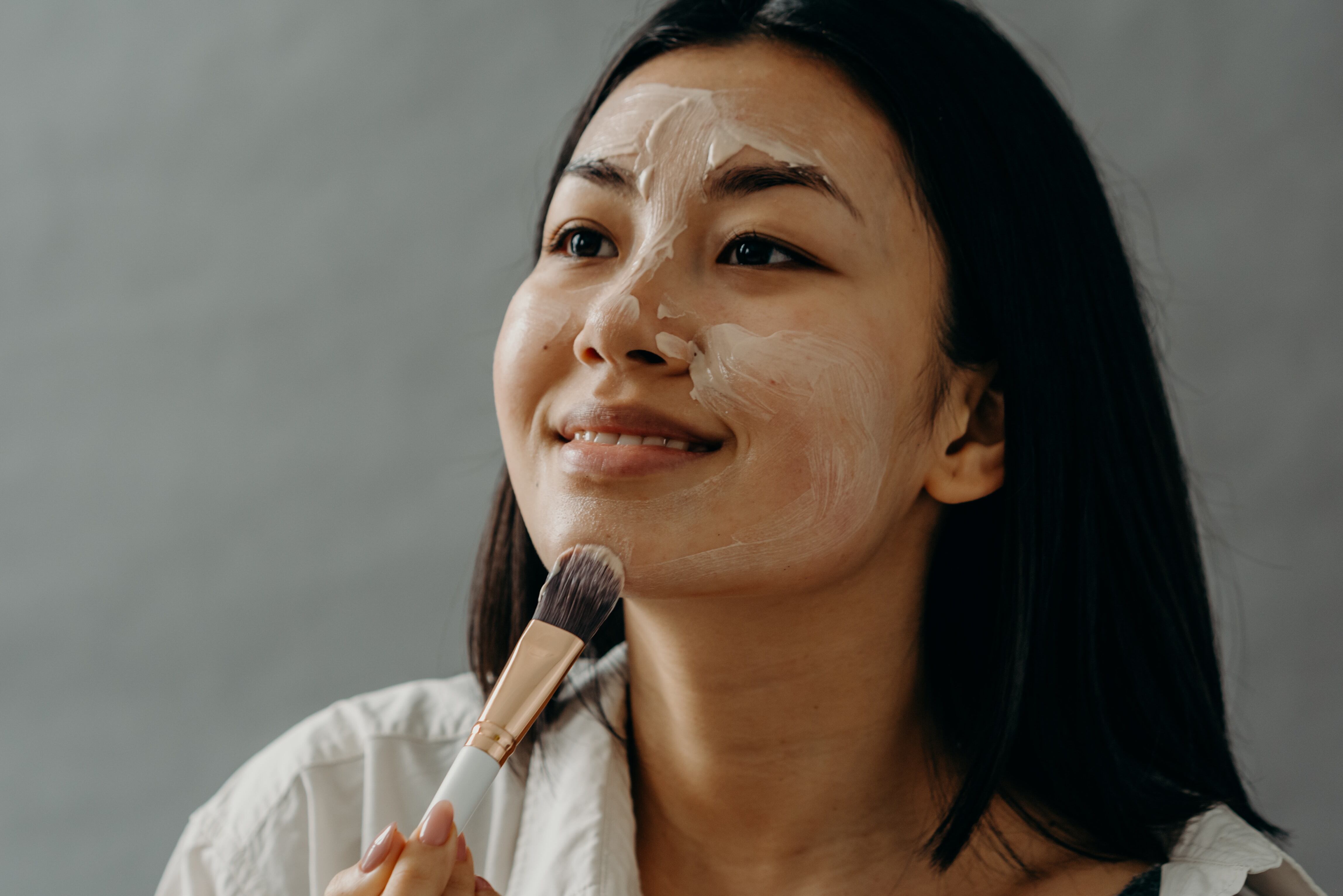 Faça esse creme caseiro para eliminar a acne e as manchas do rosto