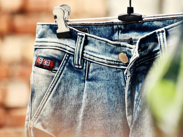 Moda: 4 maneiras de usar o jeans no verão